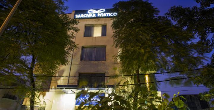 Sarovar Portico Naraina, Hotel New Delhi Exterior photo